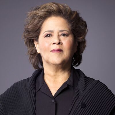 Anna Deavere Smith  Speaking Fee, Booking Agent, & Contact Info