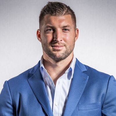 Tim Tebow, Speaking Fee, Booking Agent, & Contact Info