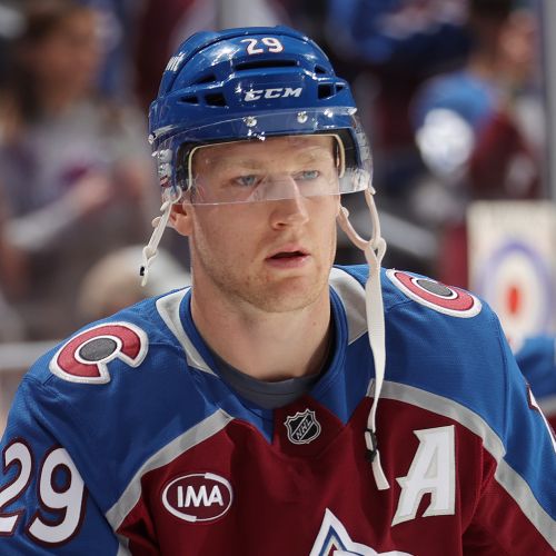 Nathan-MacKinnon-CAA-Hockey